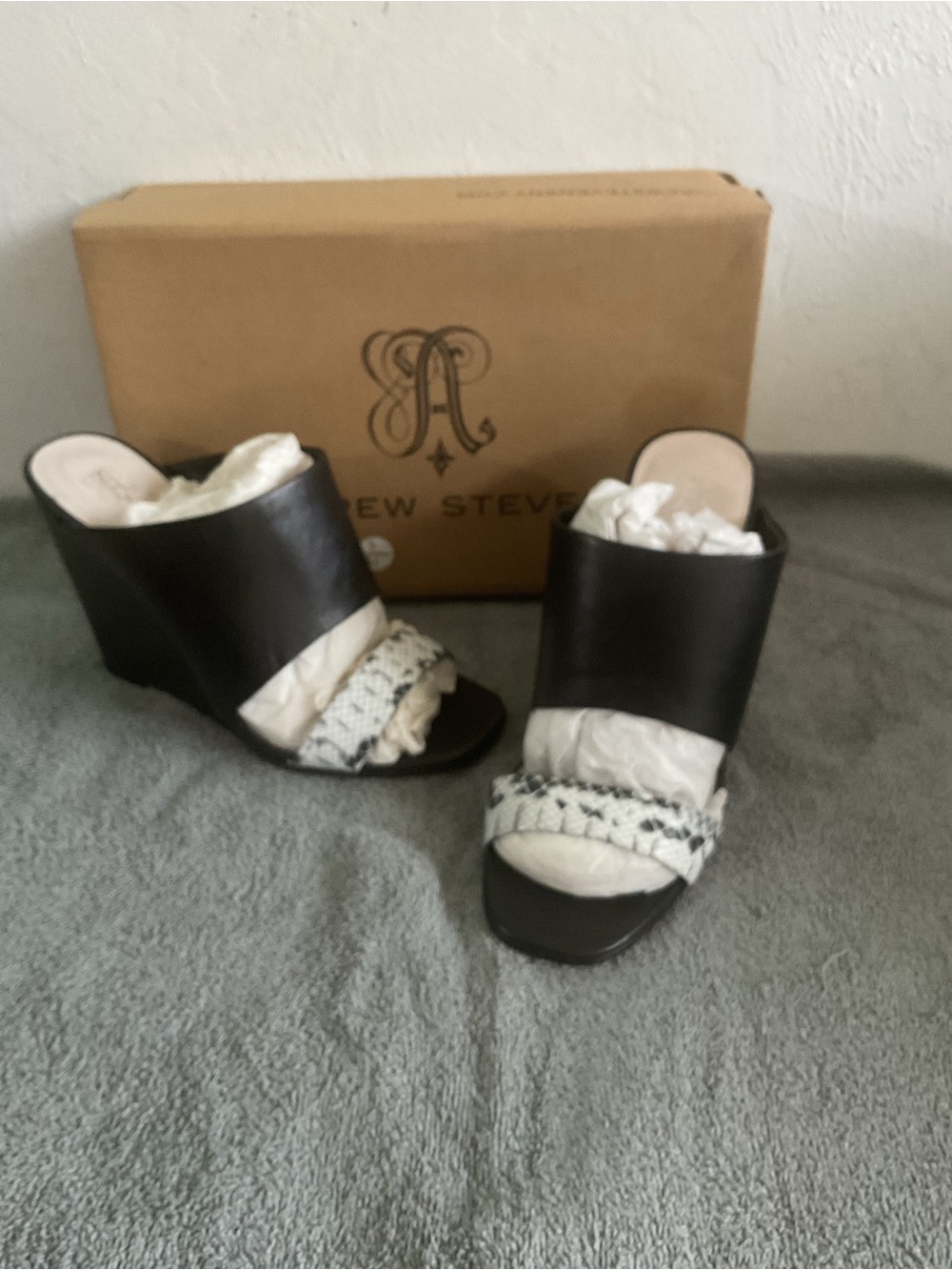 Geneva Black Wedge Sandals with White Braided Strap